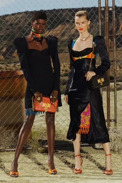 Look 11